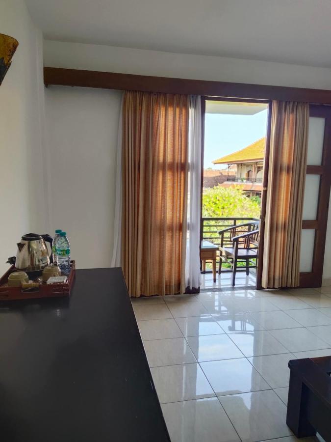 La Walon Hotel Kuta Lombok Exterior foto