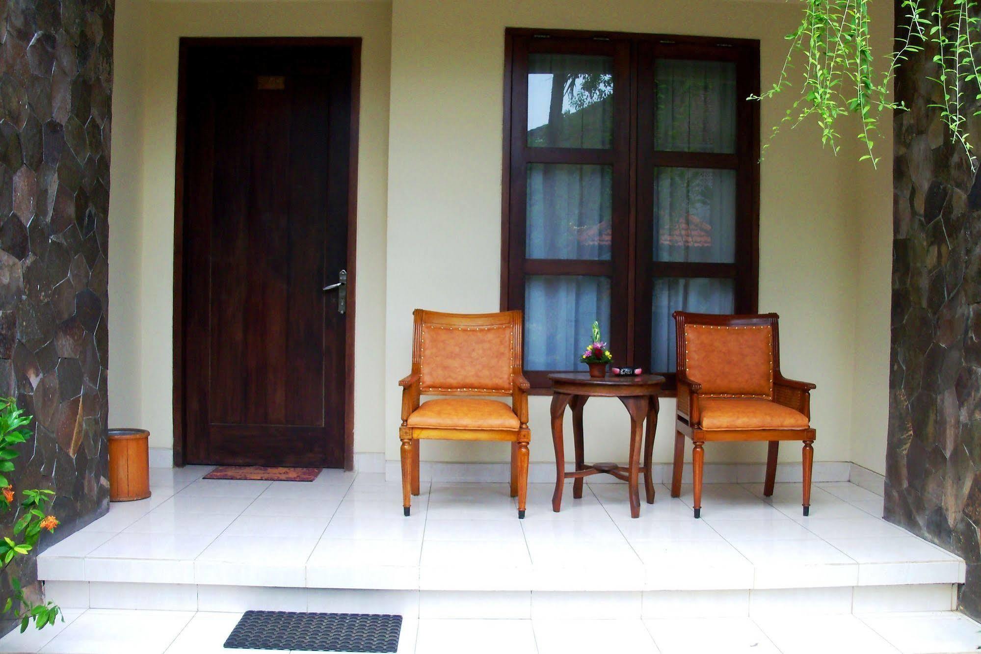 La Walon Hotel Kuta Lombok Exterior foto