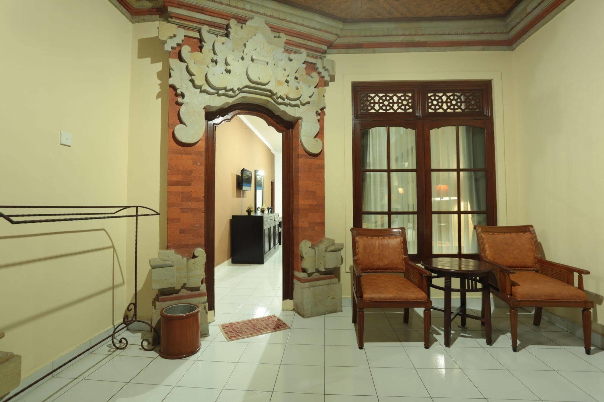 La Walon Hotel Kuta Lombok Exterior foto